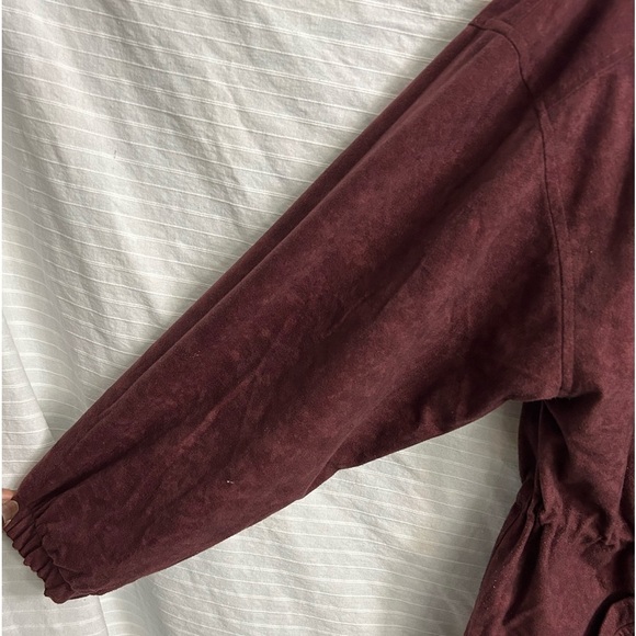 CS Signature Jacket Womens Burgundy Reversible Full Zip Velvet/Windbreaker Sz S - Picture 2 of 8